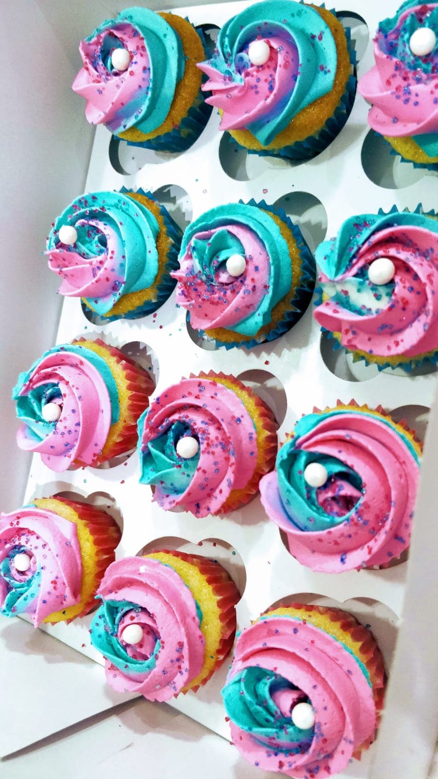 Cupcakes cake design 17